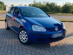 Blau Gebraucht 2004 VW Golf V Kleinwagen | 3.900 € (Etwas zu teuer)