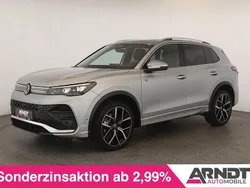 Silber Gebraucht 2024 VW Tiguan R-line SUV | 47.784 € (Superpreis)