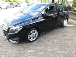 Schwarz Gebraucht 2017 Mercedes B180 Van / Kleinbus | 16.890 € (Fairer Preis)