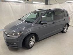 Grau Gebraucht 2020 VW Touran Van / Kleinbus | 23.790 € (Guter Preis)