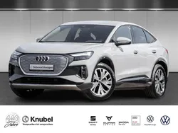 Grau Gebraucht 2022 Audi Q4 Sportback e-tron Design SUV | 32.880 € (Guter Preis)