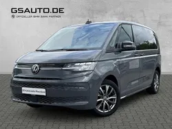 Pure grey (grau) Gebraucht 2023 VW T7 Life Van | 49.500 € (Guter Preis)