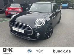 Schwarz metallic midnight black metallic Gebraucht 2019 Mini ONE Kleinwagen | 18.950 € (Teuer)