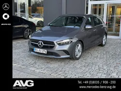 Grau Gebraucht 2024 Mercedes B180 Progressive Van / Kleinbus | 37.400 € (Teuer)