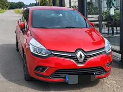 Rot Gebraucht 2017 Renault Clio IV Limousine | 9.999 € (Fairer Preis)