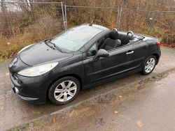 Schwarz Gebraucht 2007 Peugeot 207 CC Cabrio | 1.950 € (Fairer Preis)
