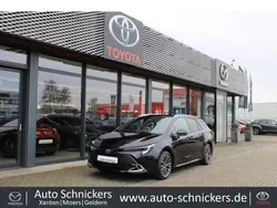Mysticschwarz mica Gebraucht 2023 Toyota Corolla Team Kombi | 25.740 € (Fairer Preis)