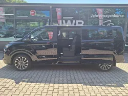 Schwarz Neu 2025 Ford Tourneo Titanium Van / Kleinbus | 64.444 € (Teuer)