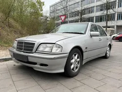 Silber Gebraucht 1998 Mercedes C180 Limousine | 2.490 € (Superpreis)