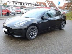 Schwarz Gebraucht 2022 Tesla Model 3 Standard Range Plus Limousine | 34.900 € (Teuer)