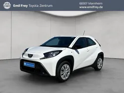 Weiß Neu 2025 Toyota Aygo Business Edition Kleinwagen | 19.490 €