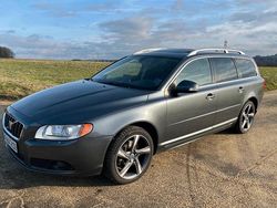 Grau Gebraucht 2008 Volvo V70 Summum Kombi | 7.100 € (Teuer)