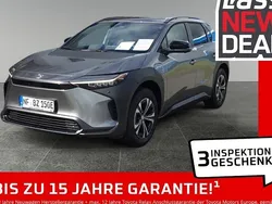 Grau Gebraucht 2025 Toyota bZ4X SUV | 45.580 €