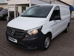 Arctic white Gebraucht 2017 Mercedes Vito Van / Kleinbus | 8.490 € (Teuer)