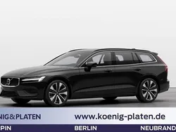 Onyx black (schwarz) Gebraucht 2025 Volvo V60 Core Kombi | 54.490 €