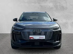 Daytonagrau perleffekt Gebraucht 2025 Audi Q6 e-tron Ambiente SUV | 86.490 € (Etwas zu teuer)