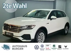 Pure white Gebraucht 2022 VW Touareg Basis SUV | 37.870 € (Guter Preis)