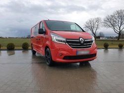 Rot Gebraucht 2019 Renault Trafic Van | 16.900 €