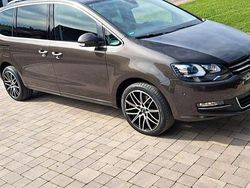 Braun Gebraucht 2015 VW Sharan Highline Van / Kleinbus | 18.000 € (Guter Preis)