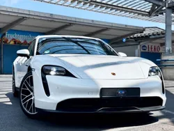 Weiß Gebraucht 2021 Porsche Taycan 4S Limousine | 64.790 € (Superpreis)