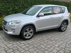 Silber Gebraucht 2010 Toyota RAV4 SUV | 8.900 € (Fairer Preis)