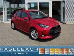 Formal red Gebraucht 2023 Mazda 2 Kleinwagen | 17.830 € (Guter Preis)
