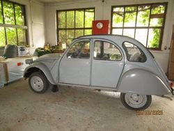 Grau Gebraucht 1984 Citroën 2CV Kleinwagen | 6.200 €