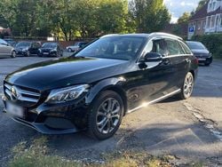 Grau Gebraucht 2015 Mercedes 220 Kombi | 10.390 € (Fairer Preis)