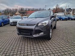 Grau Gebraucht 2016 Ford Kuga Titanium SUV | 11.990 € (Fairer Preis)
