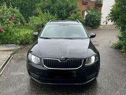 Schwarz Gebraucht 2016 Skoda Octavia Joy Kombi | 8.500 € (Guter Preis)