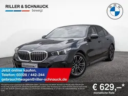 Black sapphire Gebraucht 2024 BMW 520 M Sport Limousine | 57.750 € (Fairer Preis)