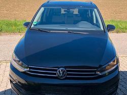 Schwarz Gebraucht 2017 VW Touran Highline Van / Kleinbus | 15.990 € (Guter Preis)