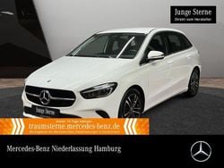 Weiß Gebraucht 2024 Mercedes 180 Progressive Limousine | 26.990 € (Superpreis)