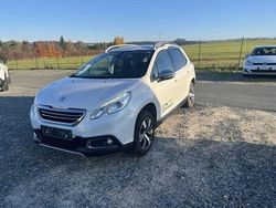 Weiss Gebraucht 2016 Peugeot 2008 SUV | 6.470 € (Superpreis)