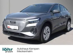 Grau Gebraucht 2023 Audi Q4 Sportback e-tron Comfort SUV | 28.990 € (Guter Preis)