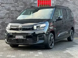 Farbe hermesrot/typ aussenverkleidung metallic lackierung Gebraucht 2024 Citroën Berlingo Van / Kleinbus | 28.100 € (Teuer)