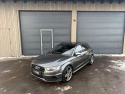 Grau Gebraucht 2015 Audi A3 S-Line Limousine | 19.490 € (Etwas zu teuer)