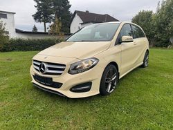 Beige Gebraucht 2019 Mercedes B200 Van / Kleinbus | 18.990 € (Fairer Preis)