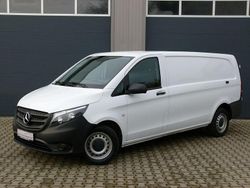 Weiß Gebraucht 2023 Mercedes Vito Limousine | 30.999 € (Fairer Preis)