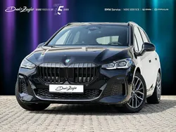 Saphirschwarzmetallic Gebraucht 2025 BMW 220 Active Tourer M Sport Van / Kleinbus | 35.950 € (Etwas zu teuer)