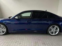 Blau metallic Gebraucht 2020 Audi S8 Sport Limousine | 103.900 €