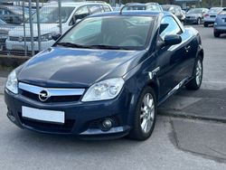 Grau Gebraucht 2007 Opel Tigra Edition Cabrio | 3.250 € (Fairer Preis)