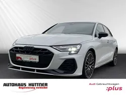 Gletscherweiß metallic Gebraucht 2024 Audi S3 Ambiente Limousine | 59.584 € (Guter Preis)