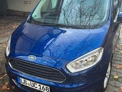 Blau Gebraucht 2016 Ford Tourneo Courier Titanium Van / Kleinbus | 8.400 € (Superpreis)