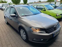 Braun Gebraucht 2011 VW Passat Trendline Kombi | 5.490 € (Fairer Preis)
