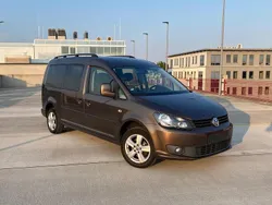Braun Gebraucht 2013 VW Caddy Maxi Van / Kleinbus | 10.550 € (Fairer Preis)
