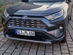 Grau Gebraucht 2020 Toyota RAV4 Hybrid Lounge SUV | 26.500 € (Superpreis)