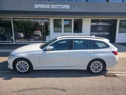 Alpinweiss iii Gebraucht 2020 BMW 320 Advantage Kombi | 25.400 € (Fairer Preis)