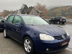 Blau Gebraucht 2007 VW Golf V Kleinwagen | 2.500 € (Guter Preis)
