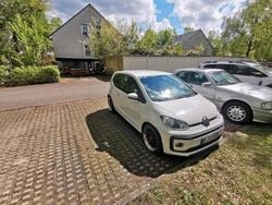 Weiß Gebraucht 2017 VW up! Kleinwagen | 8.500 € (Teuer)
